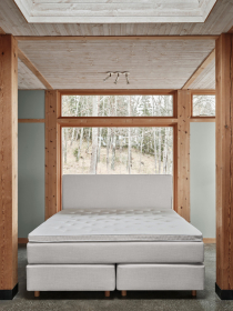 Mille Notti Lorenzo Continental Bed Linen Ivory 105x210 cm in light gray with wooden legs