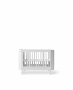 Oliver Furniture Wood Crib Mini White