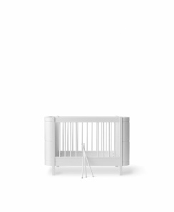Oliver Furniture Wood Crib Mini White