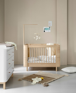 Oliver Furniture Wood Crib Mini Oak