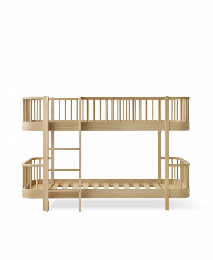Oliver Furniture Wood Original Køjeseng Lav Eg i gruppen Senge / Køjesenge & børnesenge / Oliver Furniture hos Sängvaruhuset Elgen (04159401)