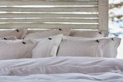 Lexington Icons Pin Point Dynebetræk Beige/White