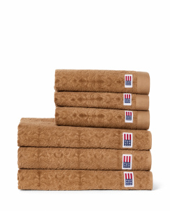 Lexington Velour Jacquard Ornament Towel Fudge