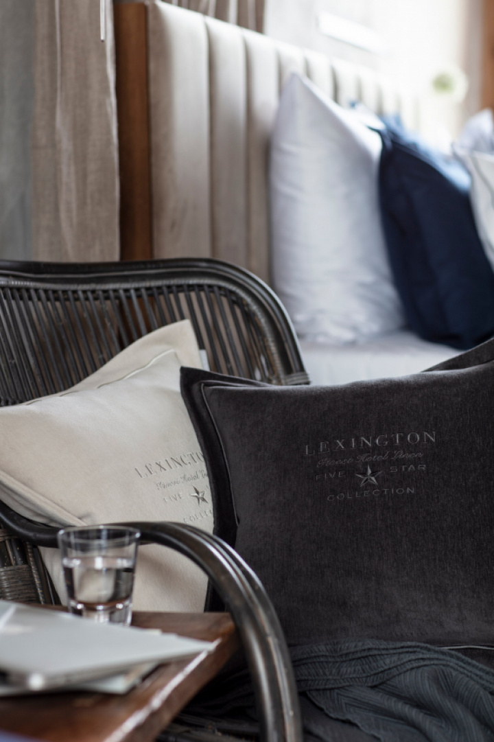 Lexington Hotel Collection Velvet Sham/ Pudevårdsbetræk med Broderi Mørkegrå