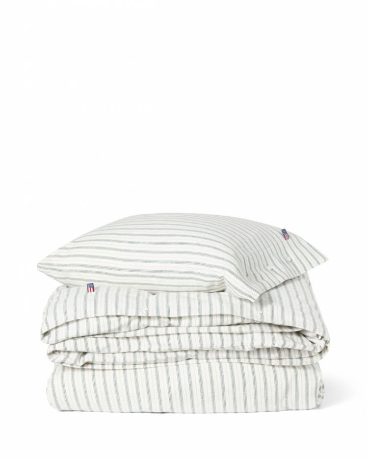Lexington Stripe Cotton Flannel Peittosetti White/Green/Beige ryhmässä Vuodevaatte / Tavaramerkit / Lexington Vuodevaatteet @ Sängvaruhuset Elgen (12640005-1064-S17500)