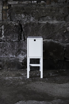 Mavis Falsterbo Bedside Table Low (White Lacquer)
