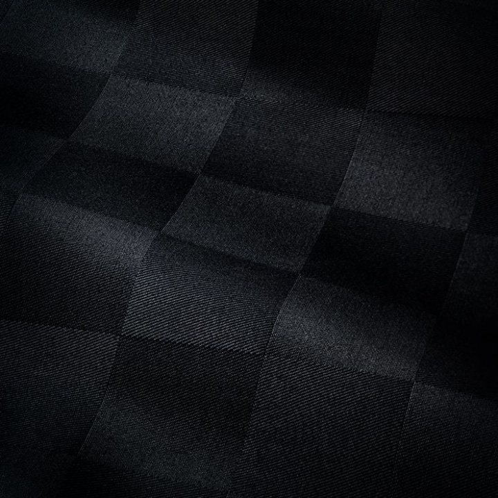 Hästens Sängyn patja BJ Solid Black Check ryhmässä Sijauspatjat / Tavaramerkit / Hästens Sijauspatjat @ Sängvaruhuset Elgen (57160400)