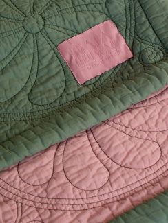 Mille Notti Bedspread Durham Dew Green/Pink
