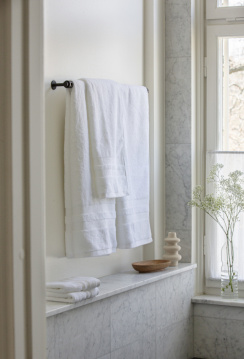 Mille Notti Fontana Towel EKO White