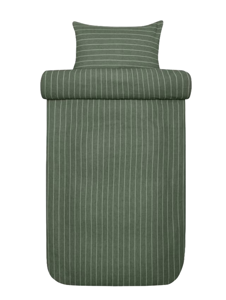 Hoie Sengetøjssæt Sebastian Flannel Dæmpet Grøn 150x210 cm i gruppen Sengetøj / Brands / Hoie Sengetøj hos Sängvaruhuset Elgen (70008997)