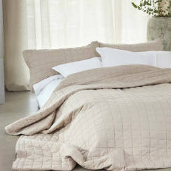 Gripsholm Bedspread Quilted Linen Beige