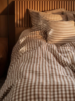 Lovely Linen Misty pussilakana Square Almond 150x210 cm
