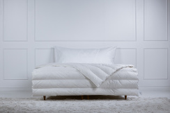 Elgen Hotel Beds Untuvapeito DUO 220x220 cm Keskikova/Lämmin